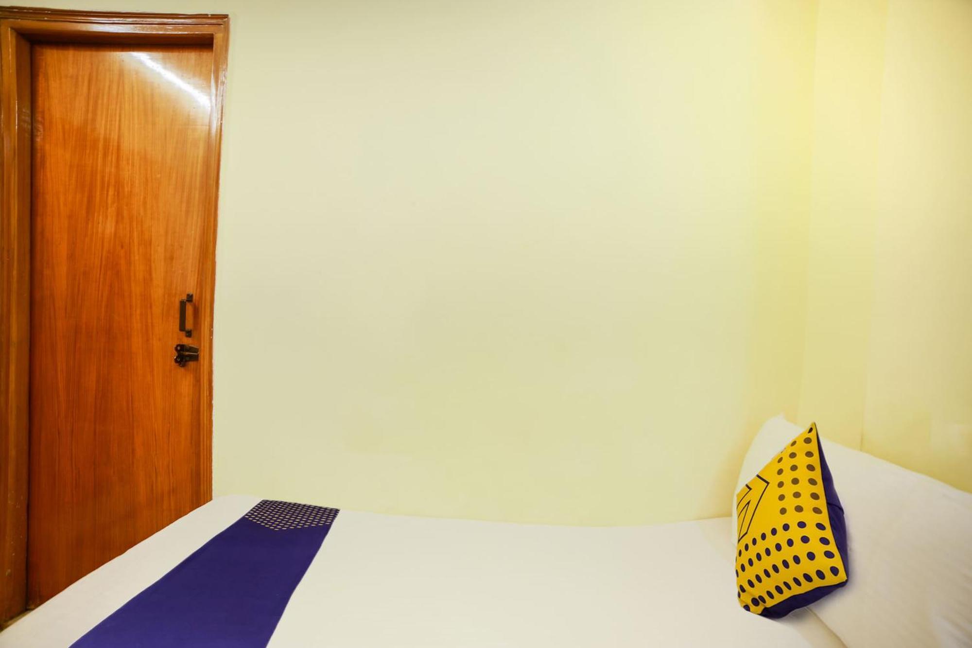 Hotel O City Inn Dx New Delhi Bagian luar foto