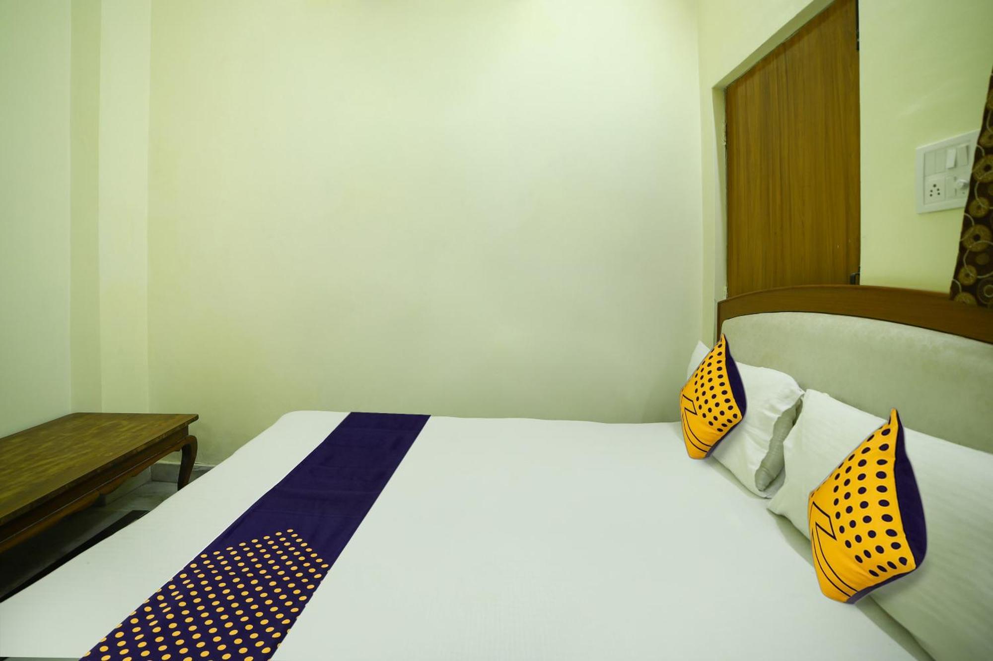 Hotel O City Inn Dx New Delhi Bagian luar foto