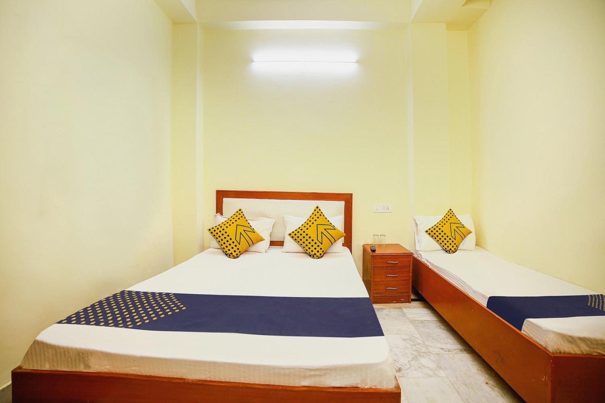 Hotel O City Inn Dx New Delhi Bagian luar foto